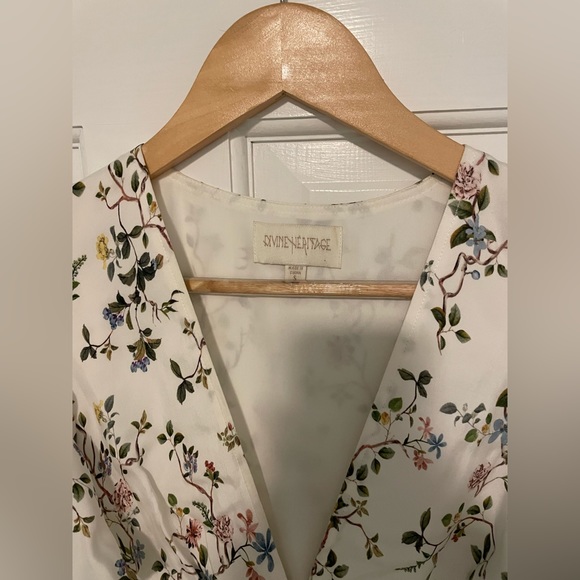 Divine Heritage midi floral dress with flutter sleeves. Worn once. - Picture 3 of 3